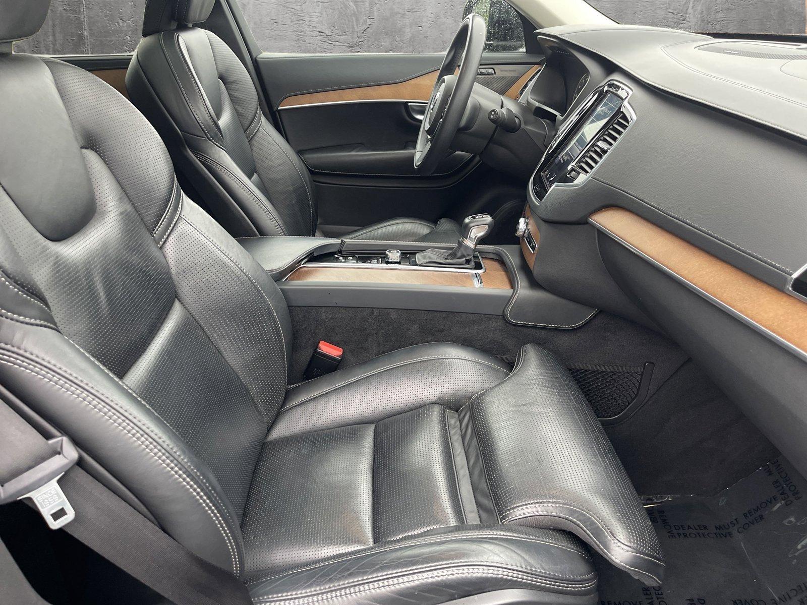 2019 Volvo XC90 Vehicle Photo in TIMONIUM, MD 21093-2300