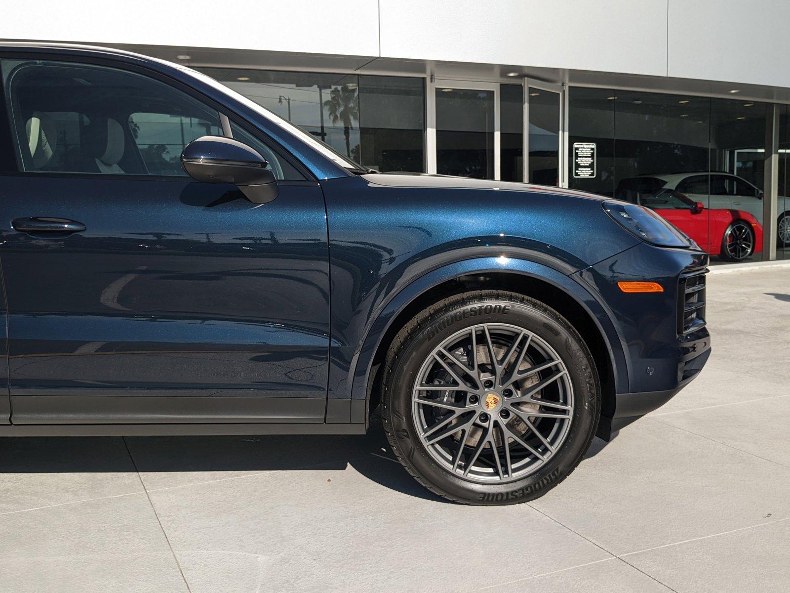 2024 Porsche Cayenne Vehicle Photo in Maitland, FL 32751