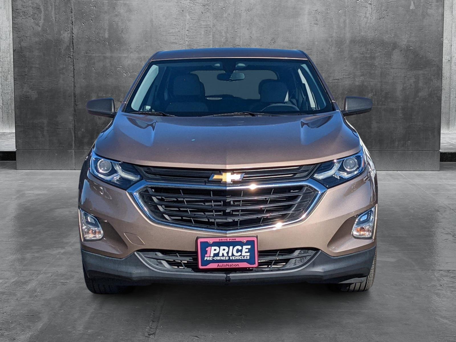 2019 Chevrolet Equinox Vehicle Photo in VALENCIA, CA 91355-1705