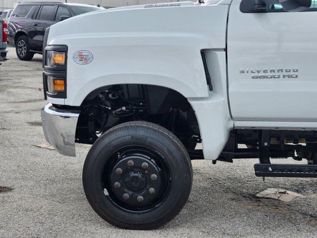 2023 Chevrolet Silverado 5500 HD Vehicle Photo in SUGAR LAND, TX 77478-0000