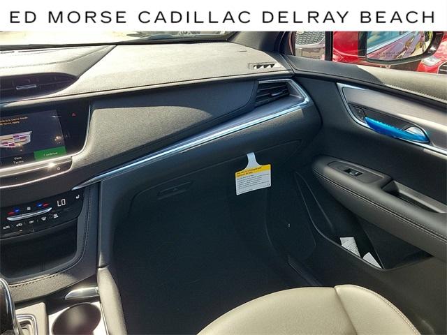 2024 Cadillac XT5 Vehicle Photo in DELRAY BEACH, FL 33483-3294