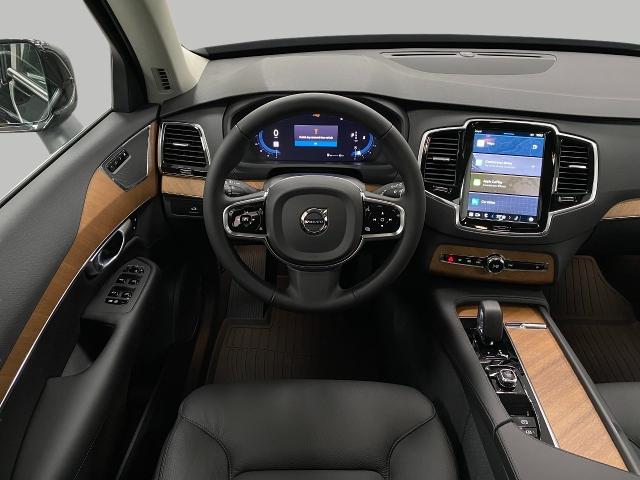 2025 Volvo XC90 Vehicle Photo in Appleton, WI 54913