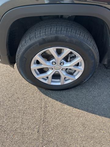 2022 Jeep Grand Cherokee L Vehicle Photo in Jackson, OH 45640-9766