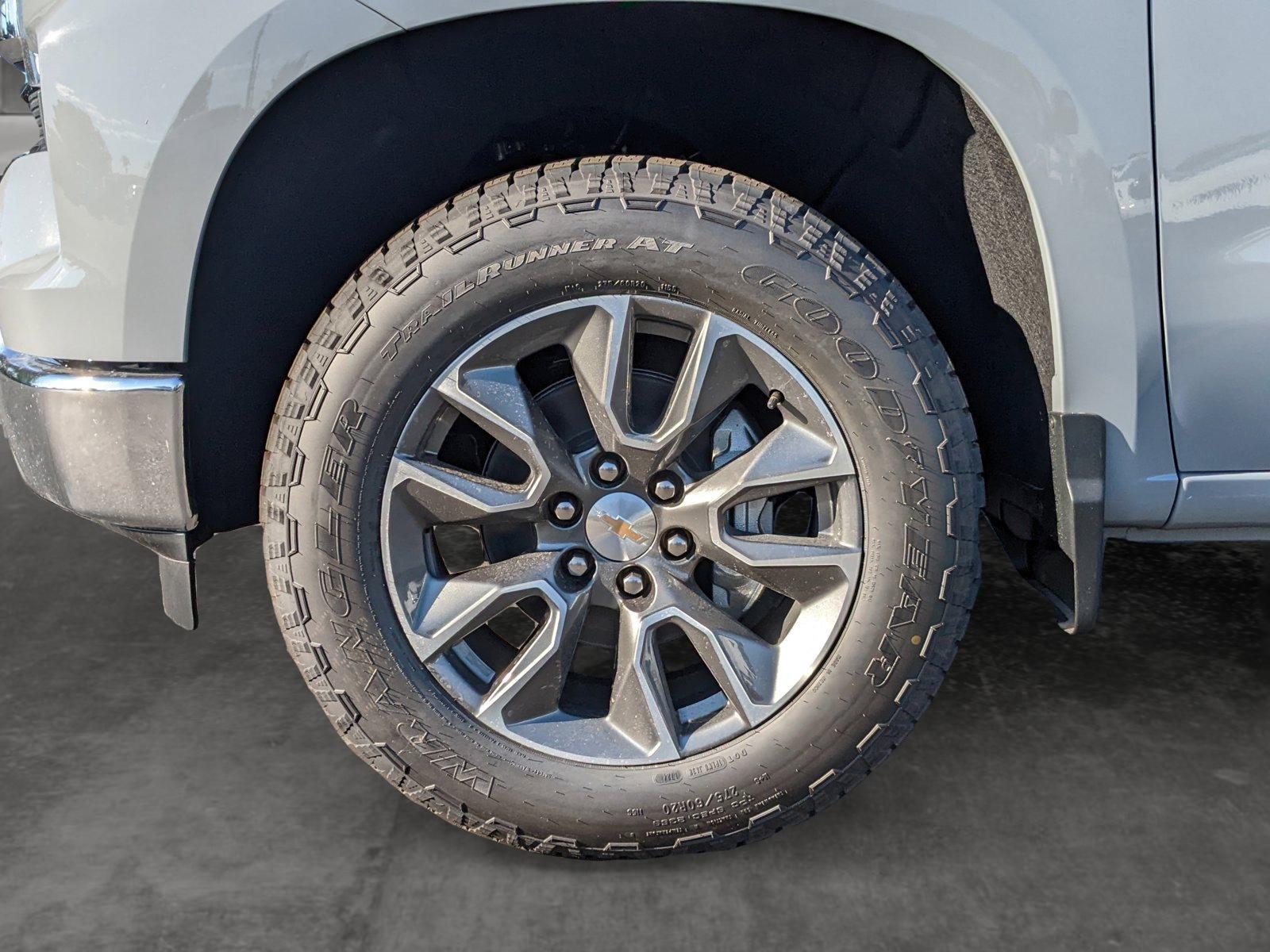 2024 Chevrolet Silverado 1500 Vehicle Photo in VALENCIA, CA 91355-1705