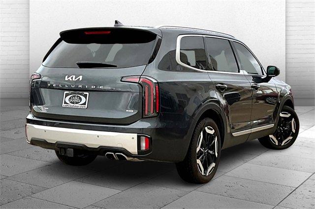 2024 Kia Telluride Vehicle Photo in TOPEKA, KS 66609-0000