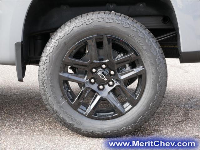 2025 Chevrolet Silverado 1500 Vehicle Photo in MAPLEWOOD, MN 55119-4794