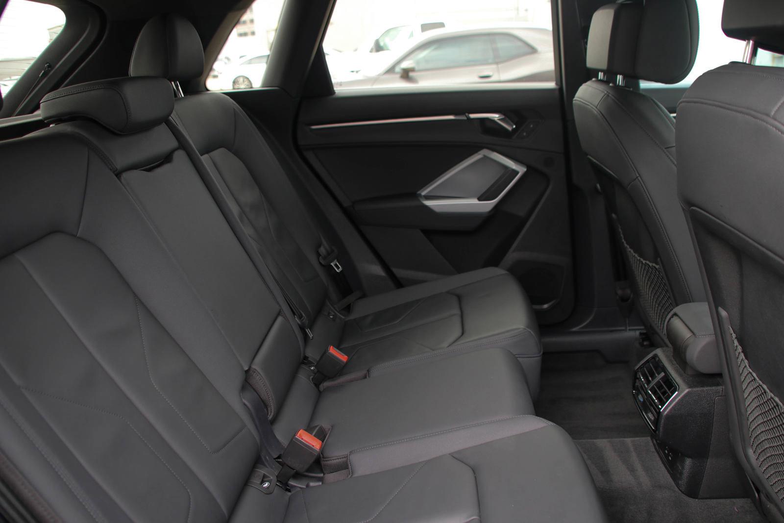 2022 Audi Q3 Vehicle Photo in SUGAR LAND, TX 77478