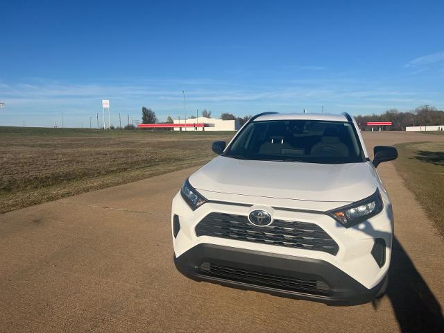 2020 Toyota RAV4 Vehicle Photo in Denison, TX 75020