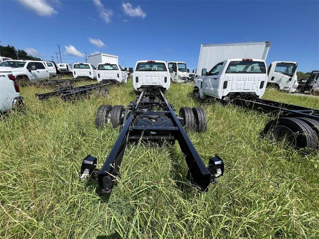 2023 Chevrolet Silverado 5500 HD Vehicle Photo in ALCOA, TN 37701-3235