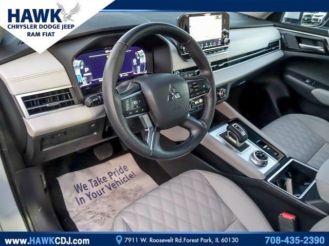 2023 Mitsubishi Outlander Vehicle Photo in Plainfield, IL 60586