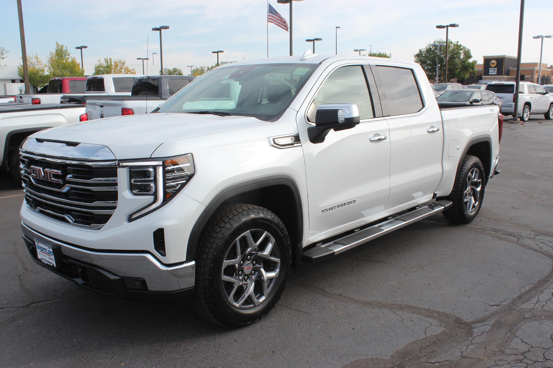 2025 GMC Sierra 1500 Vehicle Photo in AURORA, CO 80012-4011