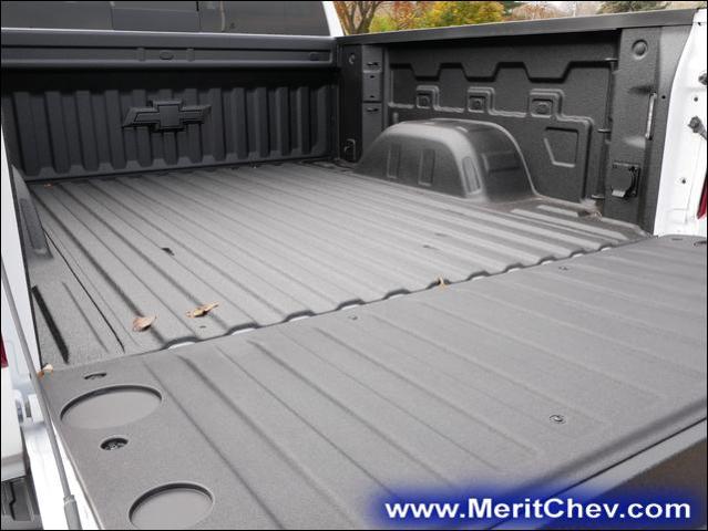 2025 Chevrolet Silverado 1500 Vehicle Photo in MAPLEWOOD, MN 55119-4794