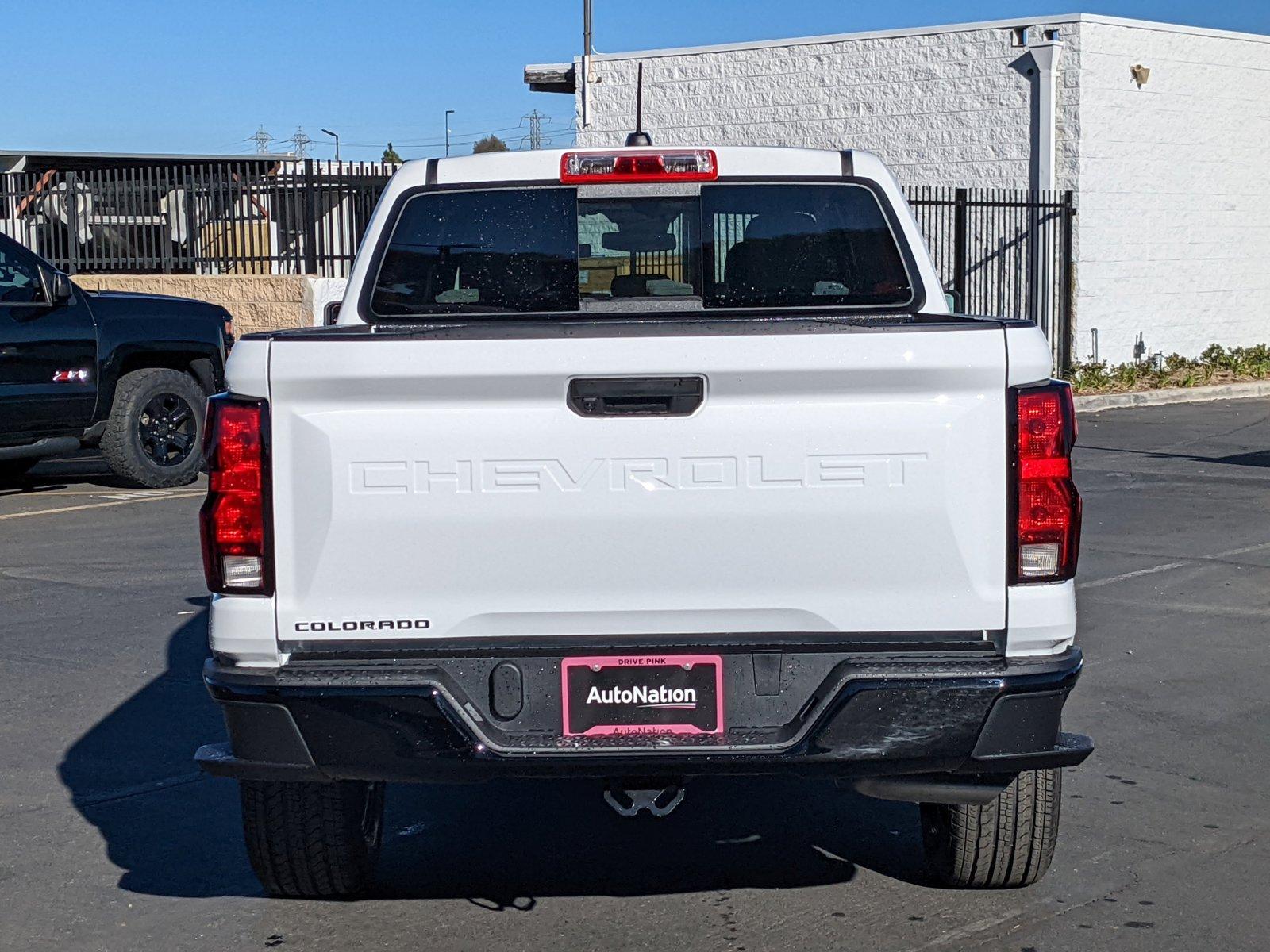 2024 Chevrolet Colorado Vehicle Photo in VALENCIA, CA 91355-1705