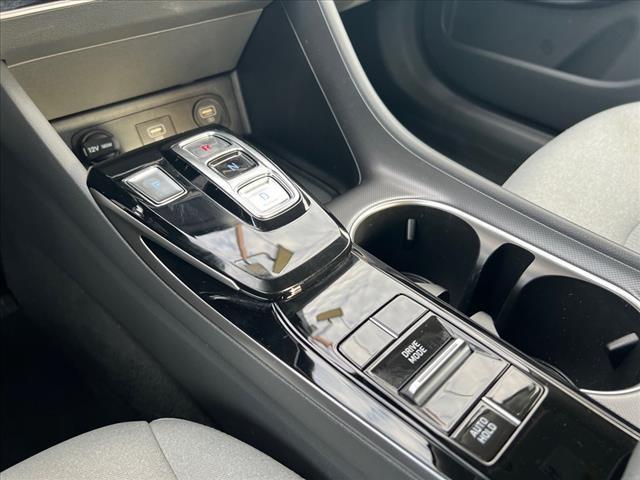 2022 Hyundai SONATA Vehicle Photo in O'Fallon, IL 62269