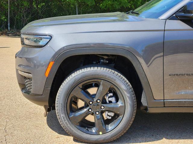 2024 Jeep Grand Cherokee L Vehicle Photo in Ennis, TX 75119-5114