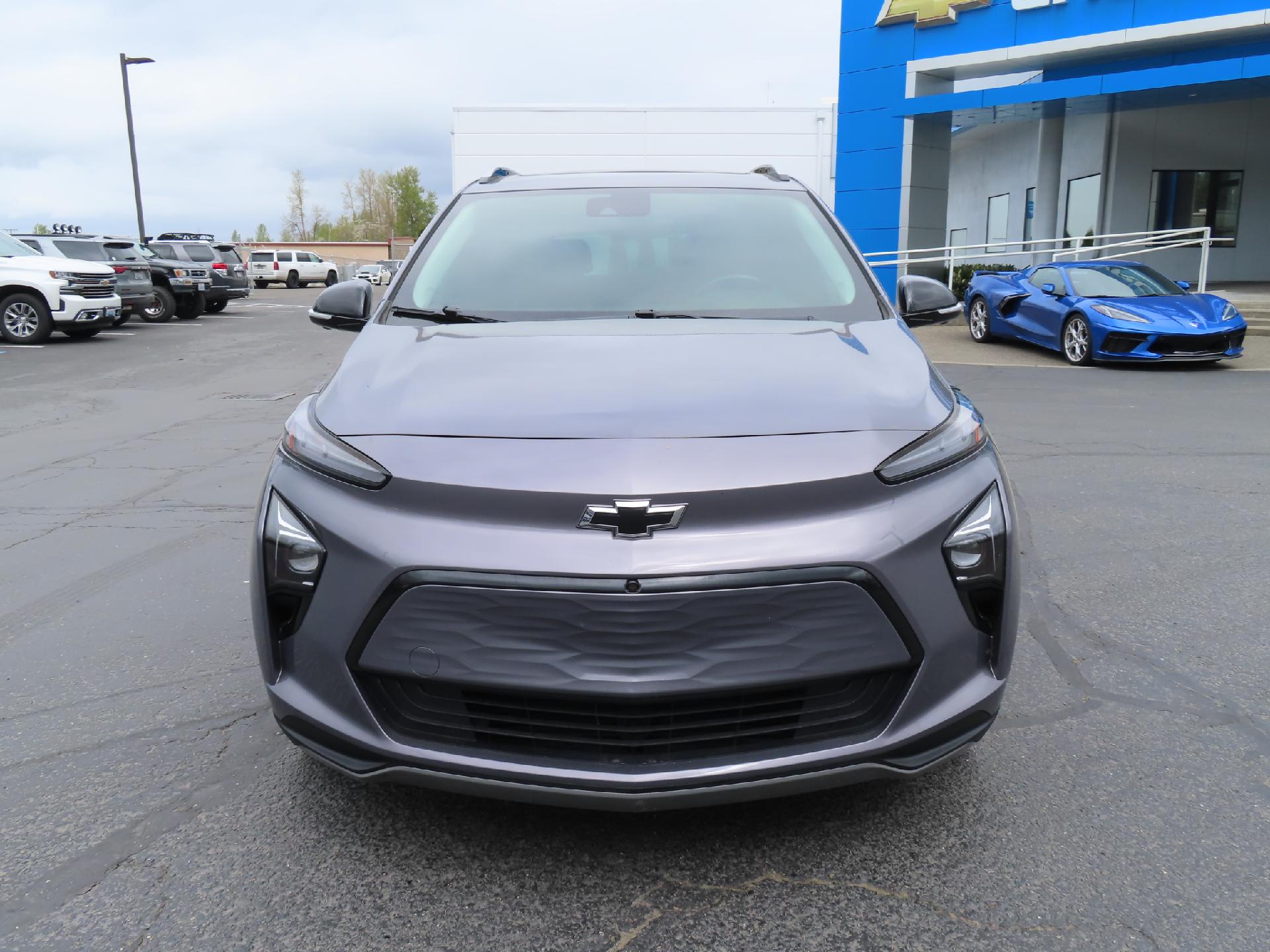 Used 2022 Chevrolet Bolt EUV Premier with VIN 1G1FZ6S01N4111973 for sale in Enumclaw, WA