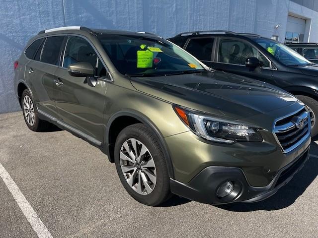 2018 Subaru Outback Vehicle Photo in Green Bay, WI 54304