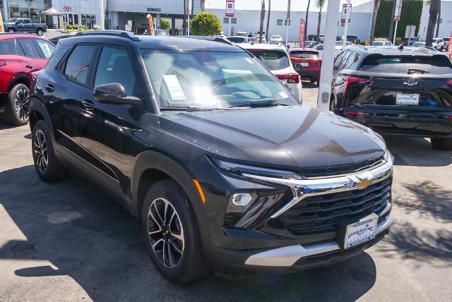 2024 Chevrolet Trailblazer Vehicle Photo in VENTURA, CA 93003-8585