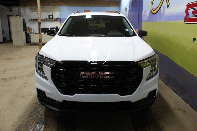 2024 GMC Terrain Vehicle Photo in ST JOHNS, MI 48879-1562