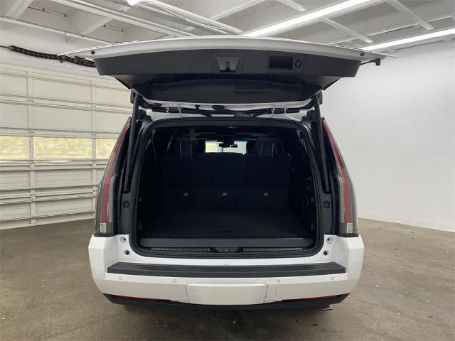 2018 Cadillac Escalade ESV Vehicle Photo in PORTLAND, OR 97225-3518