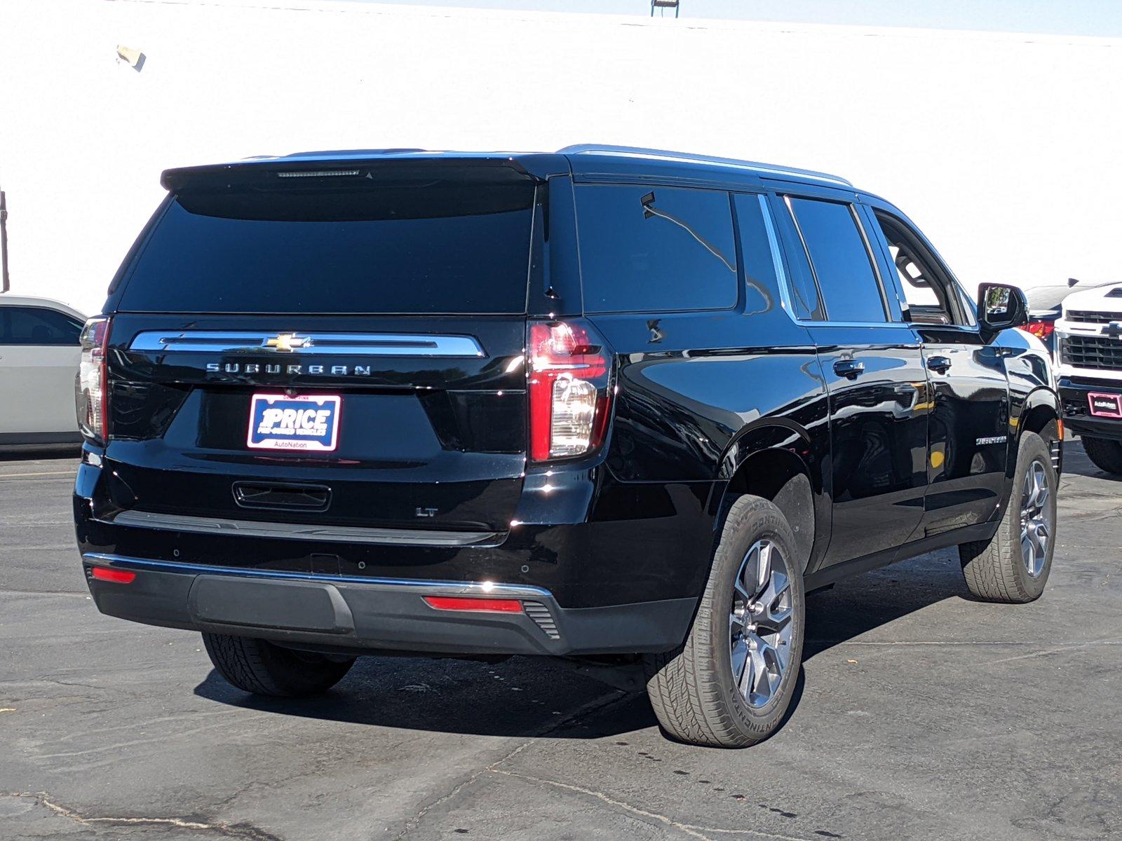 2023 Chevrolet Suburban Vehicle Photo in VALENCIA, CA 91355-1705