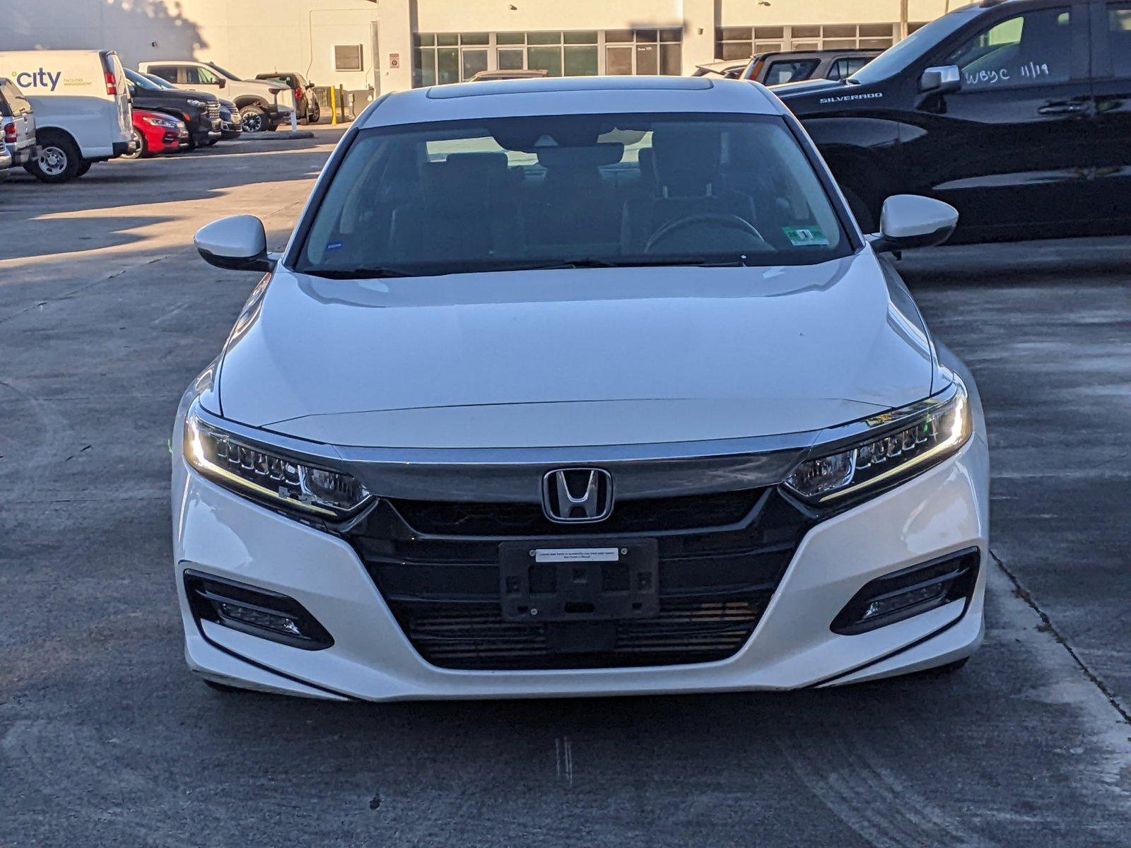 2018 Honda Accord Sedan Vehicle Photo in PEMBROKE PINES, FL 33024-6534