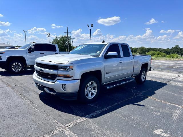 Used 2018 Chevrolet Silverado 1500 LT with VIN 2GCVKREC4J1109445 for sale in Blanchard, OK