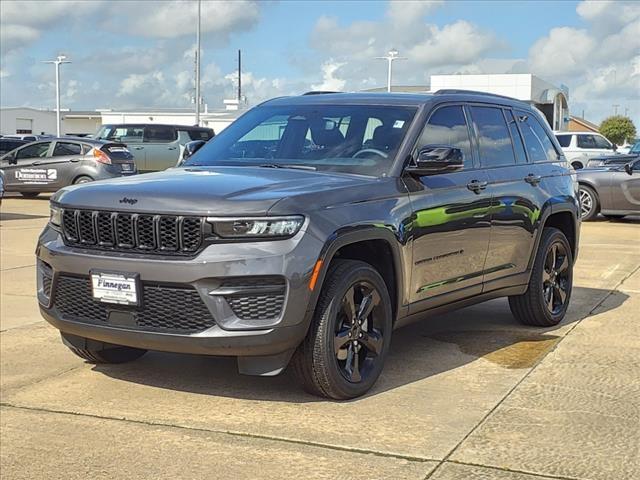 2024 Jeep Grand Cherokee Vehicle Photo in ROSENBERG, TX 77471