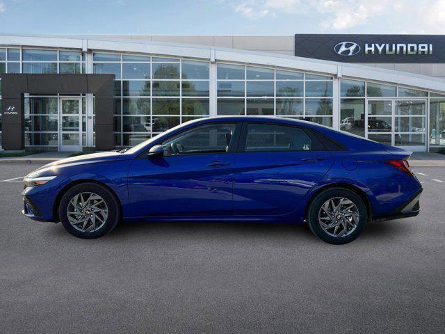 2024 Hyundai ELANTRA Vehicle Photo in O'Fallon, IL 62269