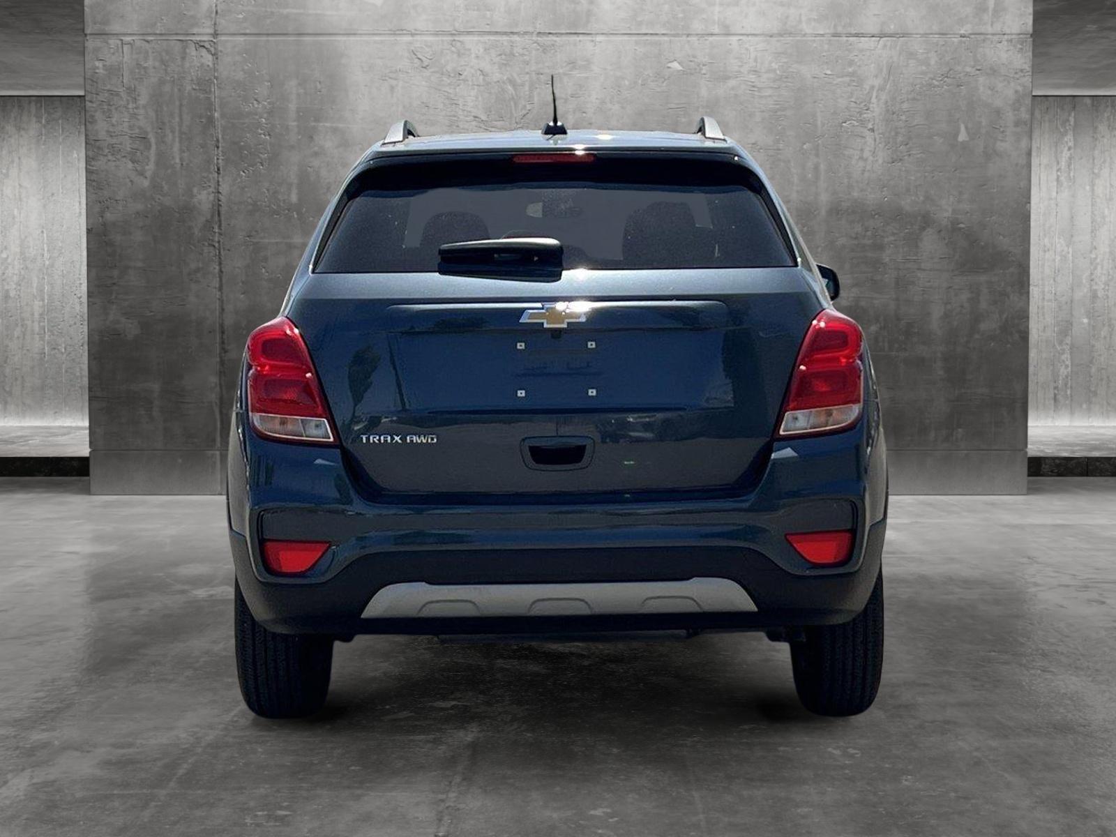 2022 Chevrolet Trax Vehicle Photo in VALENCIA, CA 91355-1705