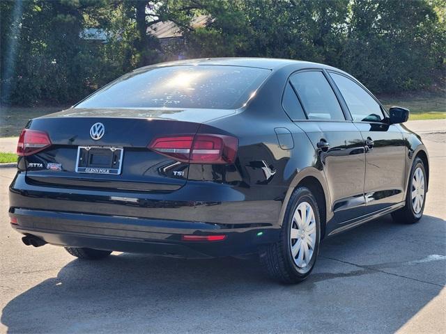 2016 Volkswagen Jetta Sedan Vehicle Photo in GAINESVILLE, TX 76240-2013