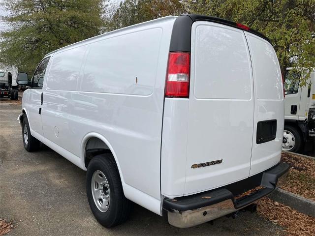 2025 Chevrolet Express Cargo 2500 Vehicle Photo in ALCOA, TN 37701-3235