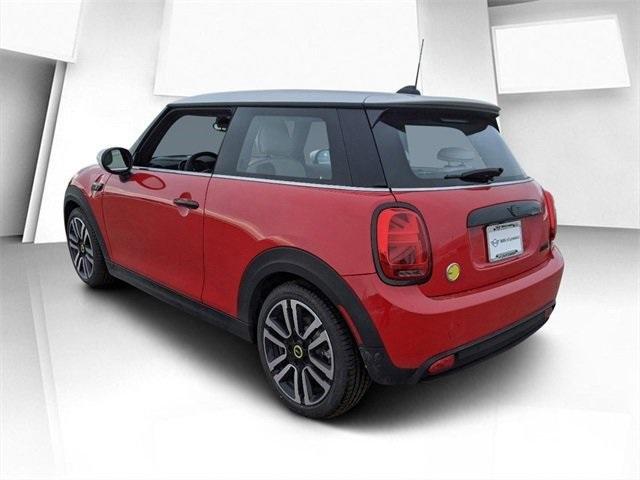 2023 MINI Electric Hardtop 2 Door Vehicle Photo in Loveland, CO 80538