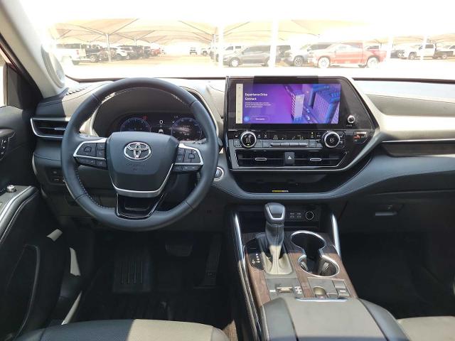 2023 Toyota Highlander Vehicle Photo in MIDLAND, TX 79703-7718