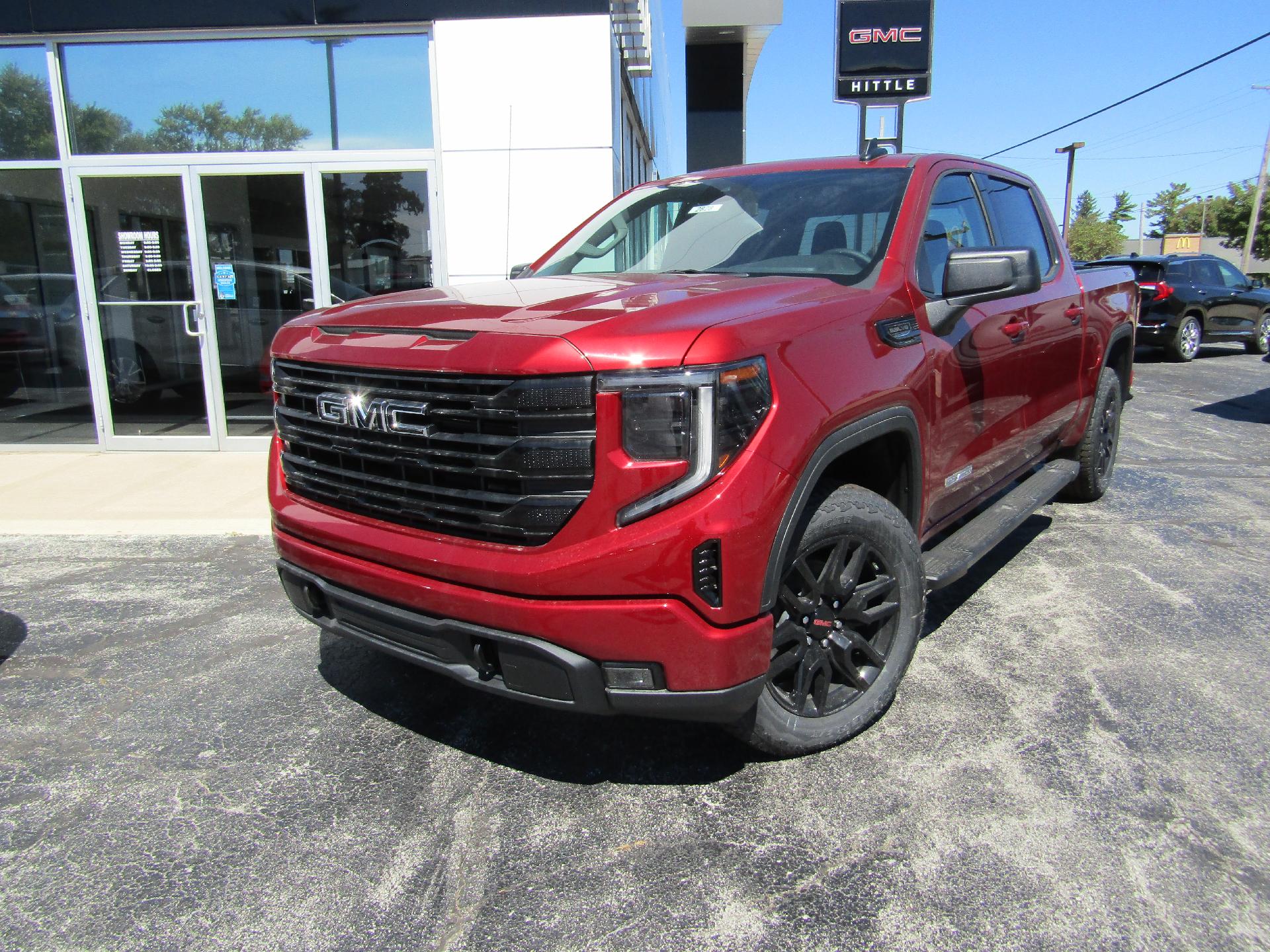 2024 GMC Sierra 1500 Vehicle Photo in GREENVILLE, OH 45331-1026