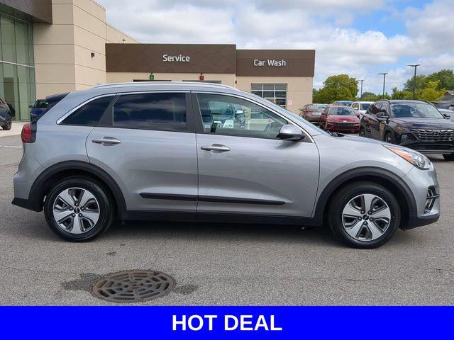 2022 Kia Niro Vehicle Photo in Merrillville, IN 46410-5311