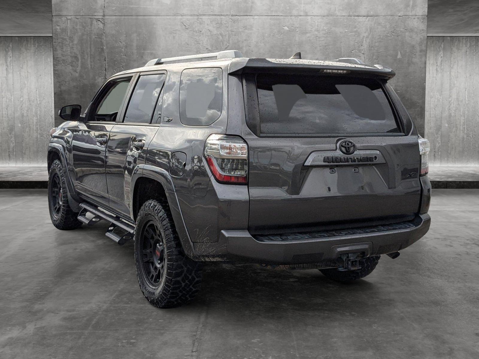 2017 Toyota 4Runner Vehicle Photo in Miami, FL 33015