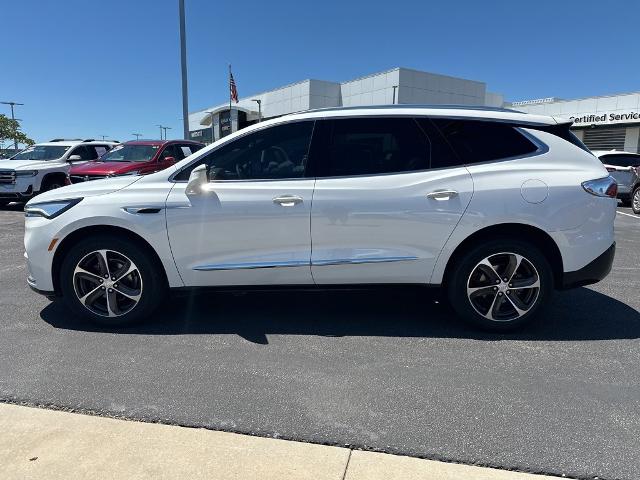 Used 2022 Buick Enclave Essence with VIN 5GAERBKW9NJ157666 for sale in Wichita, KS