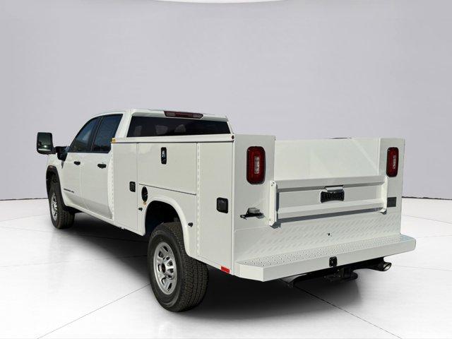 2024 GMC Sierra 3500 HD Vehicle Photo in LEOMINSTER, MA 01453-2952