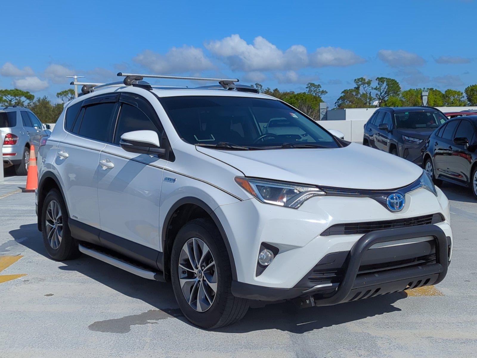 2016 Toyota RAV4 Hybrid Vehicle Photo in Ft. Myers, FL 33907