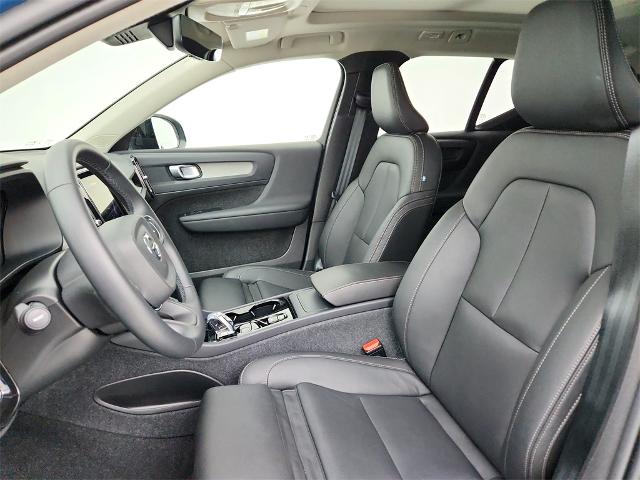 2024 Volvo XC40 Vehicle Photo in Grapevine, TX 76051