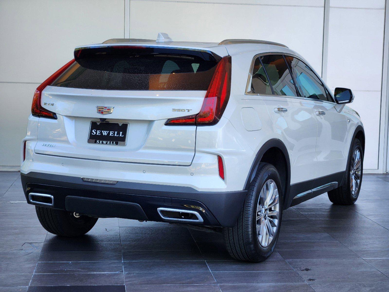 2024 Cadillac XT4 Vehicle Photo in HOUSTON, TX 77079-1502