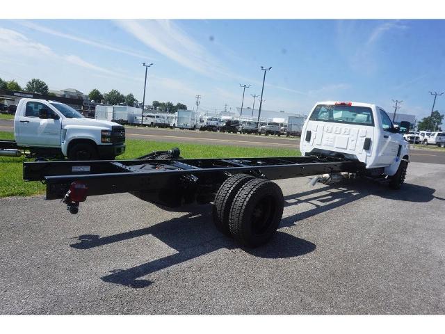 2023 Chevrolet Silverado 6500 HD Vehicle Photo in ALCOA, TN 37701-3235