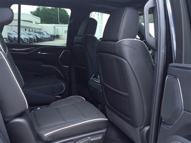 2024 Cadillac Escalade Vehicle Photo in TAMPA, FL 33612-3404