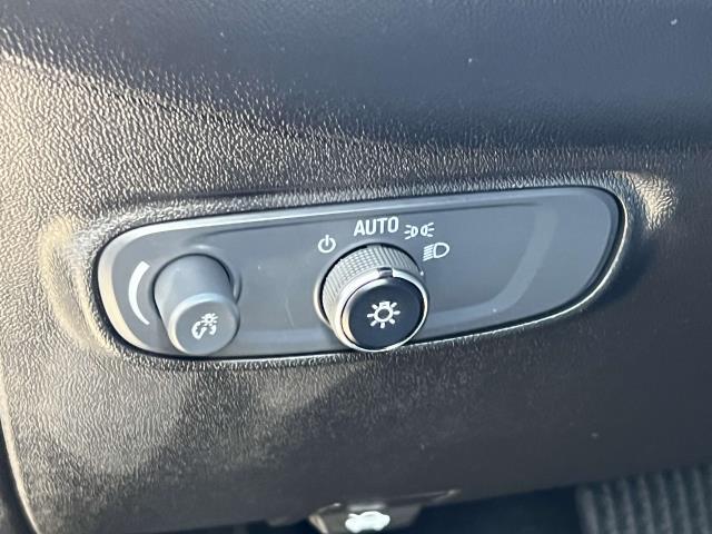 2021 Chevrolet Equinox Vehicle Photo in DOUGLASTON, NY 11362-1062