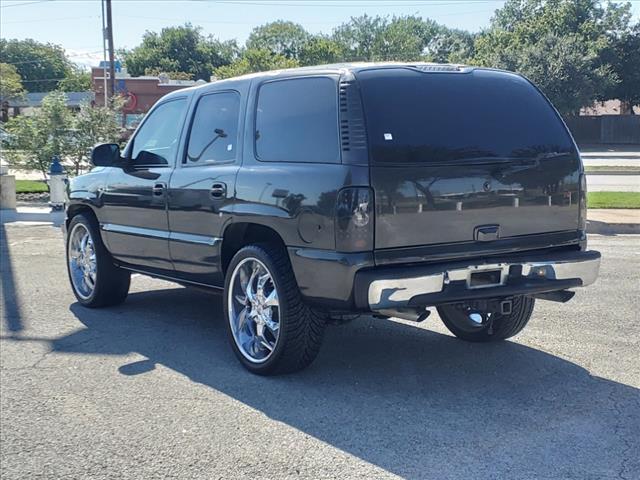 2001 Chevrolet Tahoe Vehicle Photo in Denton, TX 76205