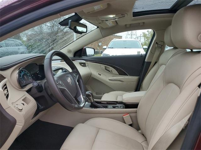 2015 Buick LaCrosse Vehicle Photo in GRAND BLANC, MI 48439-8139