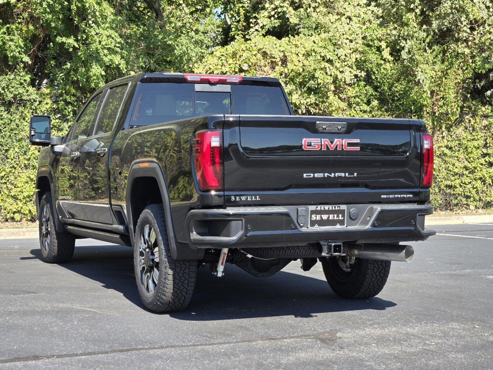 2024 GMC Sierra 2500 HD Vehicle Photo in DALLAS, TX 75209-3016