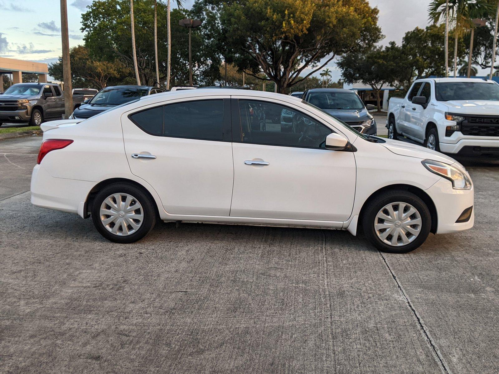 2017 Nissan Versa Sedan Vehicle Photo in Pembroke Pines , FL 33084