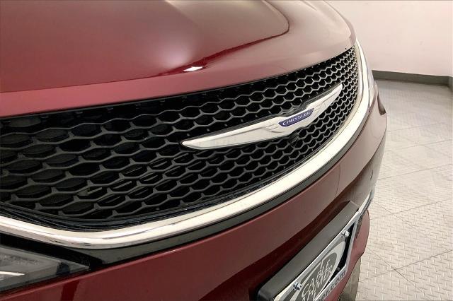 2020 Chrysler Pacifica Vehicle Photo in Kansas City, MO 64114